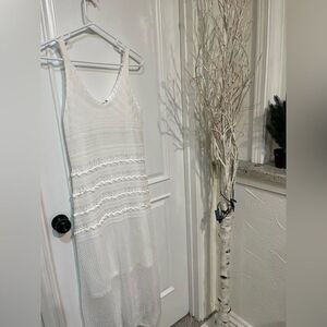 Solitaire Women’s White crochet maxi dress Size Medium